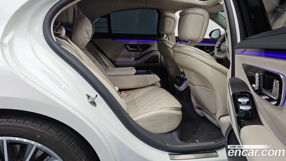 Mercedes-Benz S-Class 2023