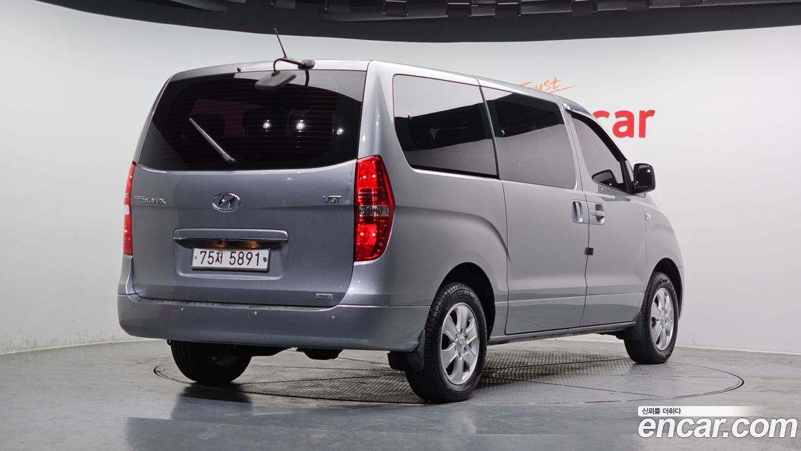 Hyundai Starex 2018