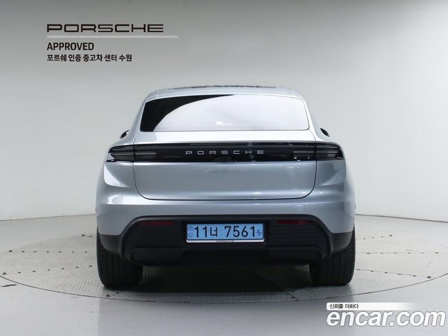 Porsche Macan 2025