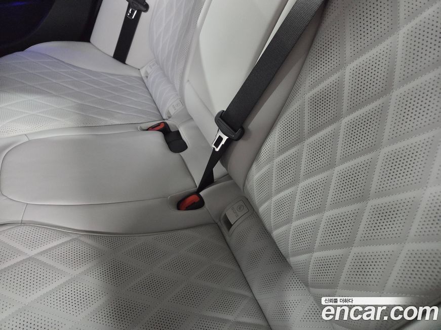 Mercedes-Benz E-Class 2026