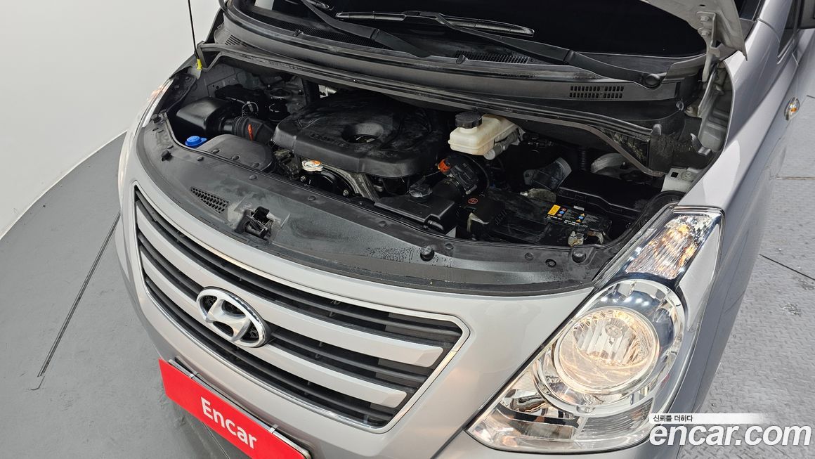 Hyundai Starex 2018