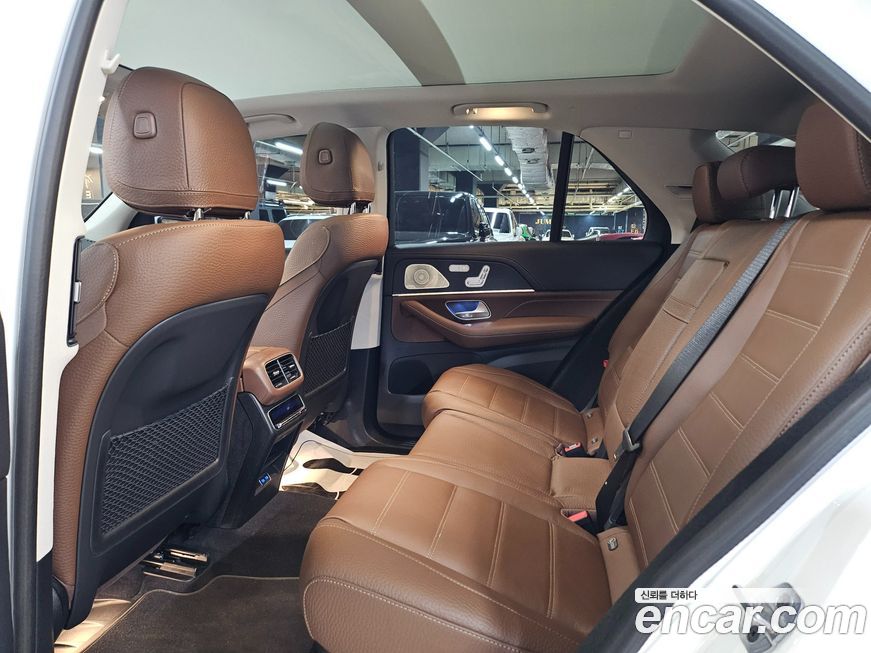 Mercedes-Benz GLE-Class 2025