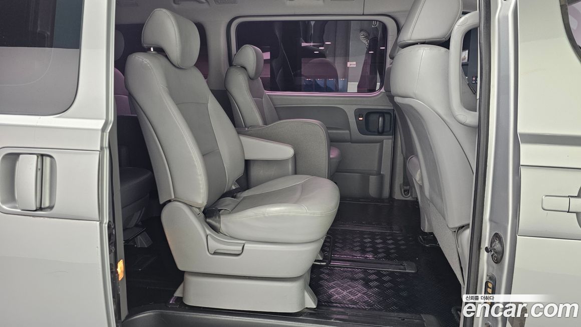 Hyundai Starex 2018