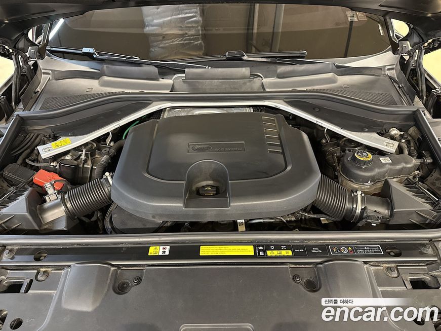 Land Rover Range Rover 2023