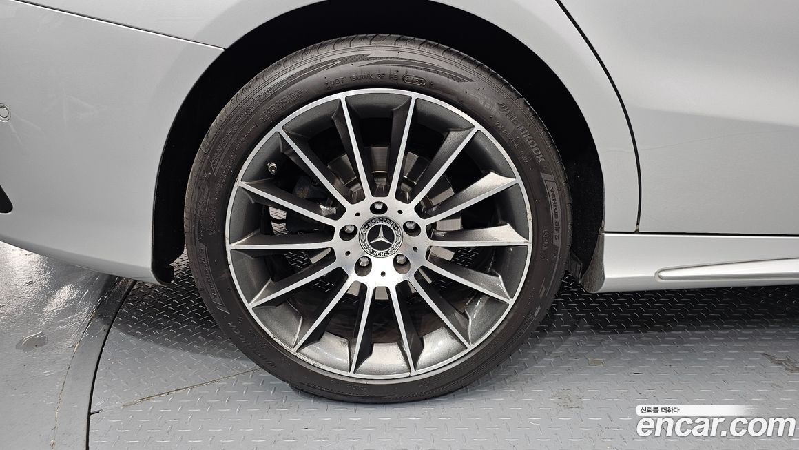 Mercedes-Benz CLA-Class 2017