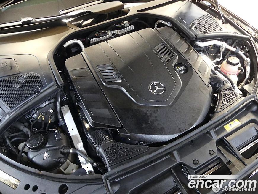 Mercedes-Benz S-Class 2021