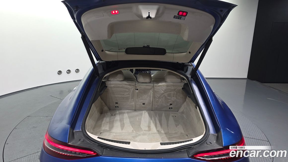 Mercedes-Benz AMG GT 2023