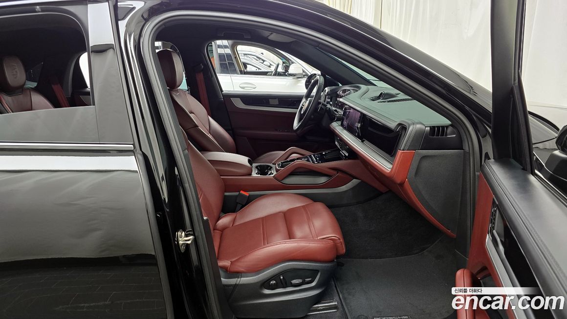 Porsche Cayenne 2024
