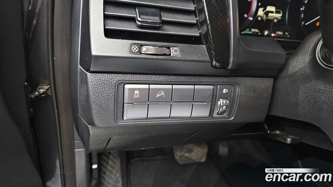 KG_Mobility_Ssangyong Rexton 2020