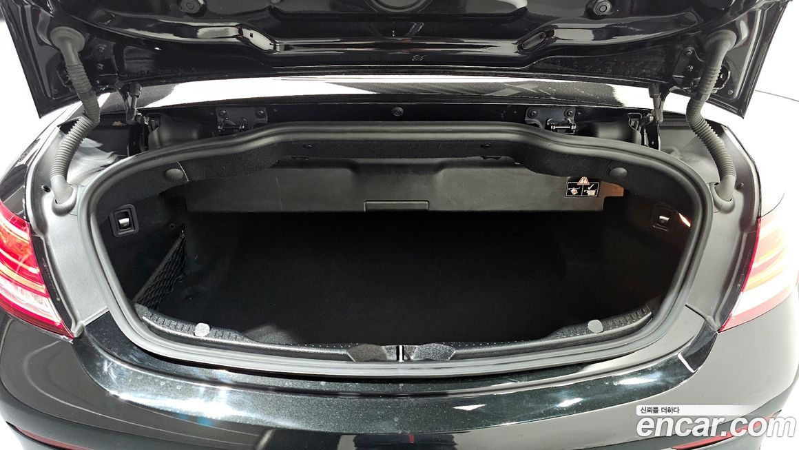 Mercedes-Benz C-Class 2021