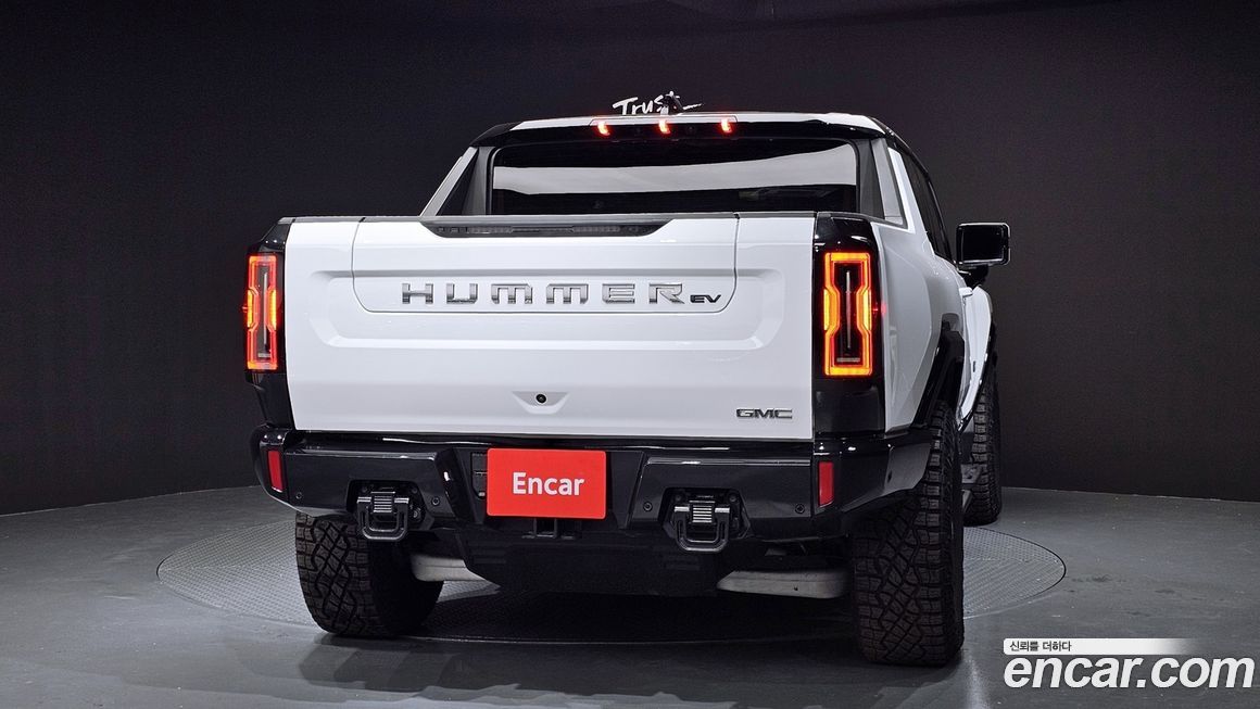 GMC Hummer EV 2025