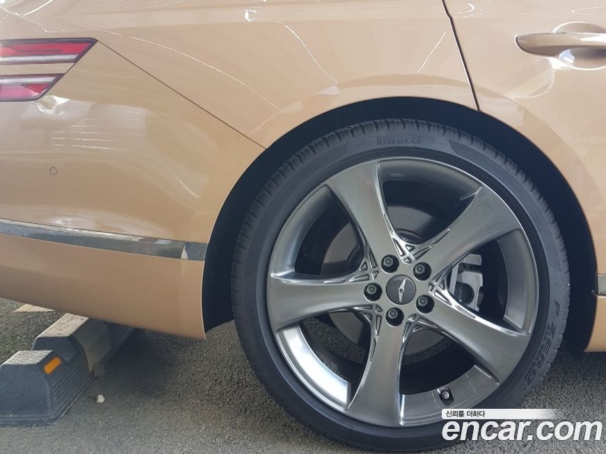 Genesis G80 2021