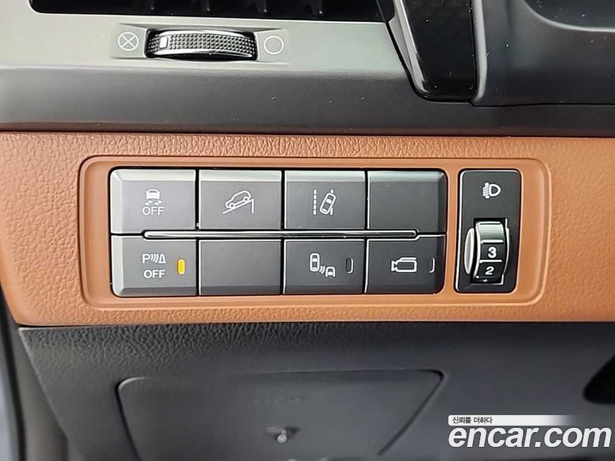 KG_Mobility_Ssangyong Rexton 2020