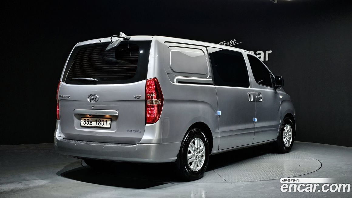 Hyundai Starex 2021