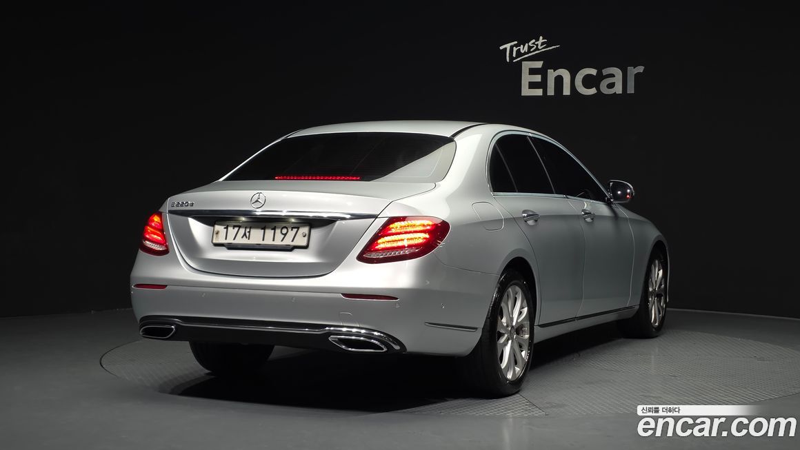 Mercedes-Benz E-Class 2017