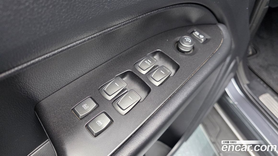 KG_Mobility_Ssangyong Rexton 2020