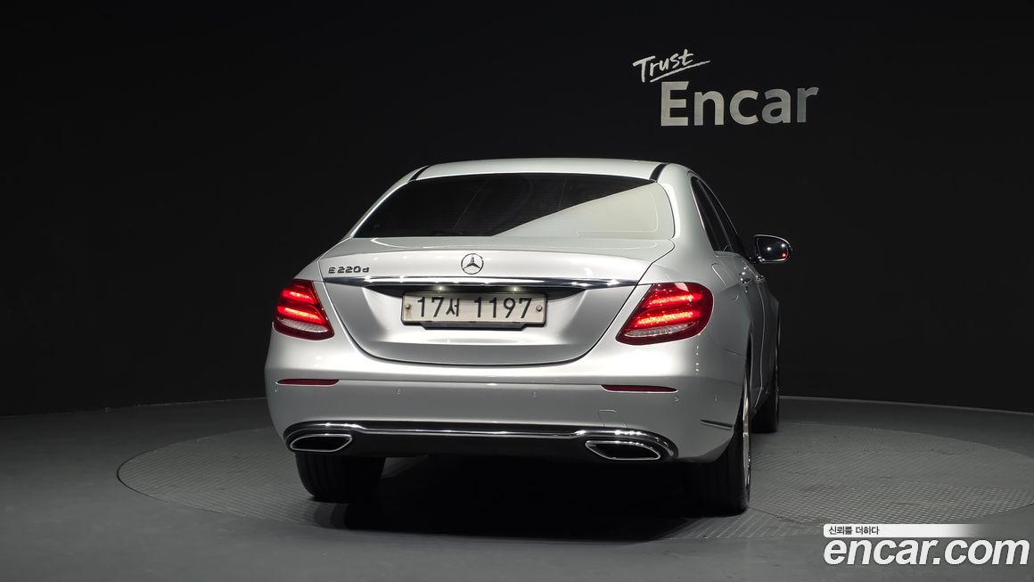 Mercedes-Benz E-Class 2017