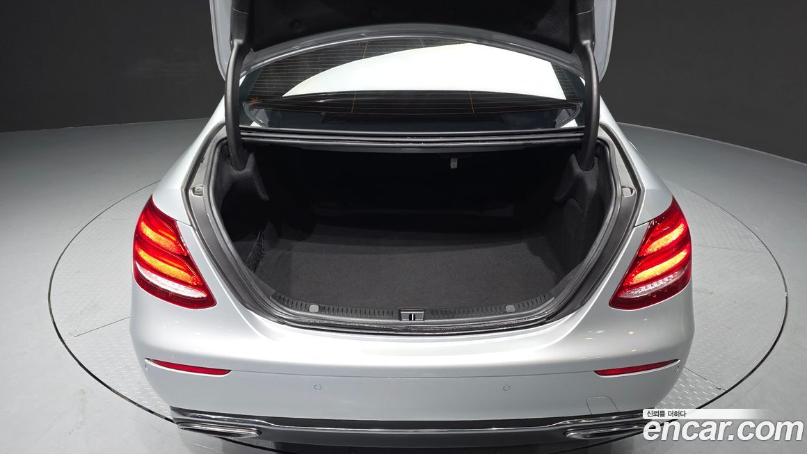 Mercedes-Benz E-Class 2017