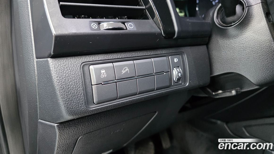 KG_Mobility_Ssangyong Rexton 2020