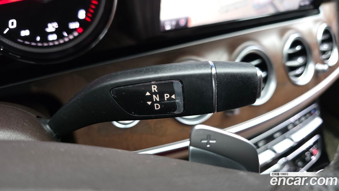 Mercedes-Benz E-Class 2017
