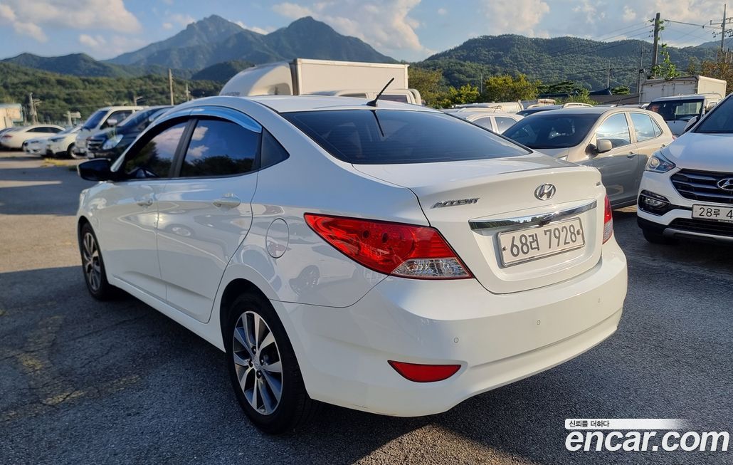 Hyundai Accent 2014