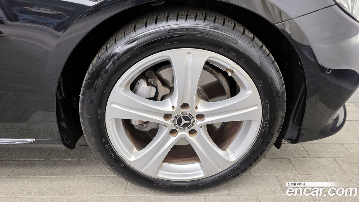 Mercedes-Benz E-Class 2018