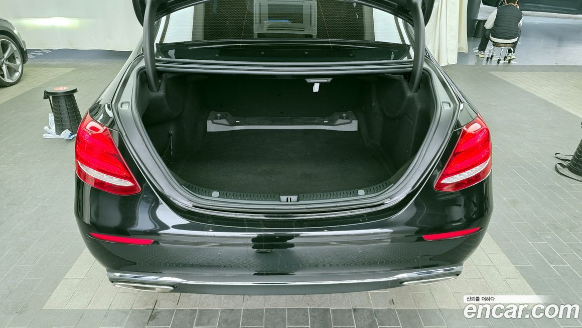 Mercedes-Benz E-Class 2018