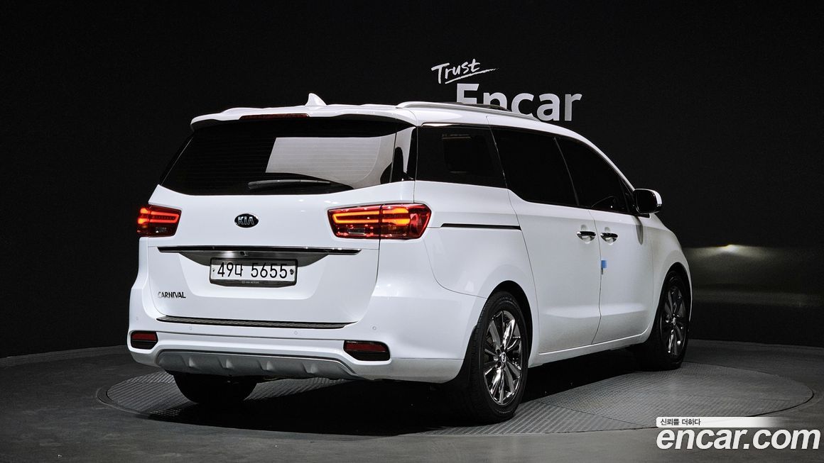 Kia Canival 2019