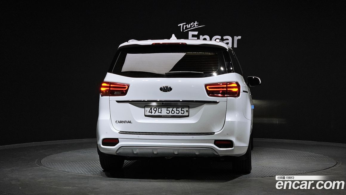 Kia Canival 2019