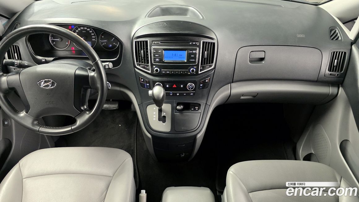 Hyundai Starex 2018