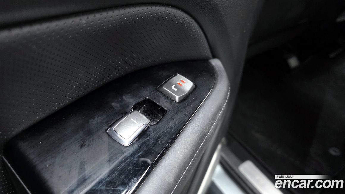 KG_Mobility_Ssangyong Rexton 2019