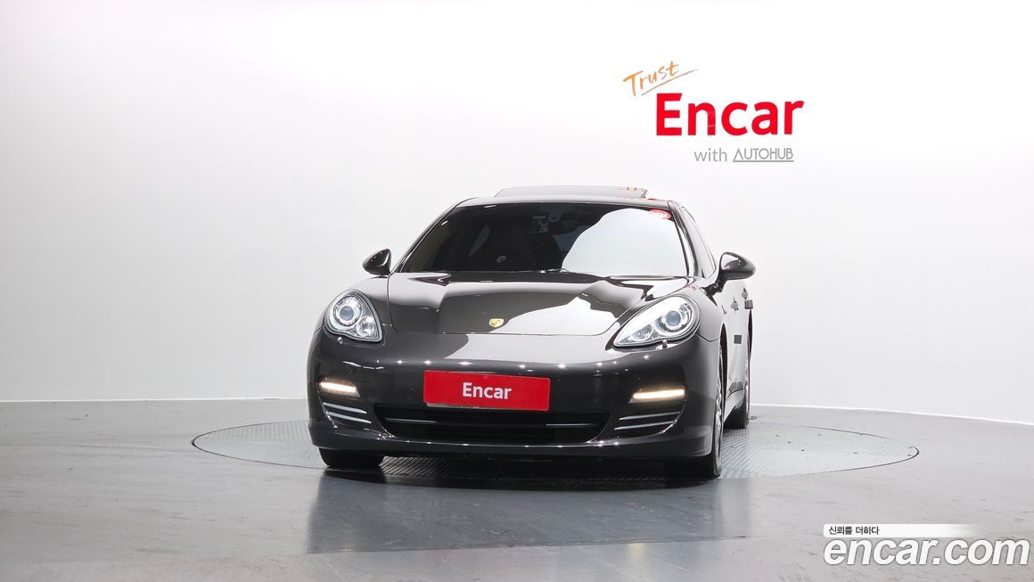 Porsche Panamera 2012