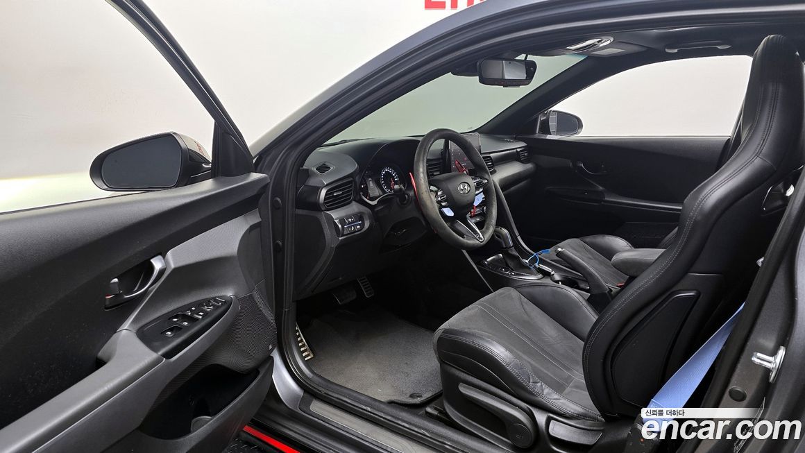 Hyundai Veloster 2023