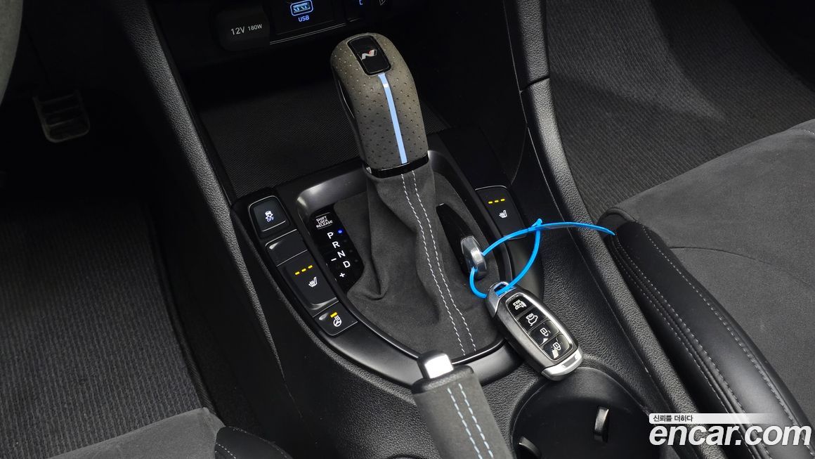 Hyundai Veloster 2023