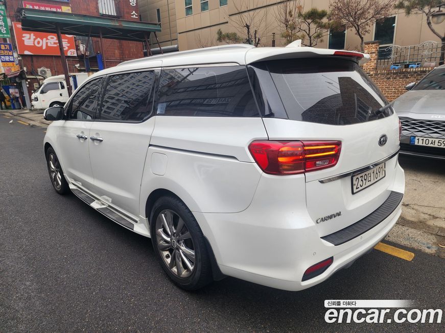 Kia Canival 2019