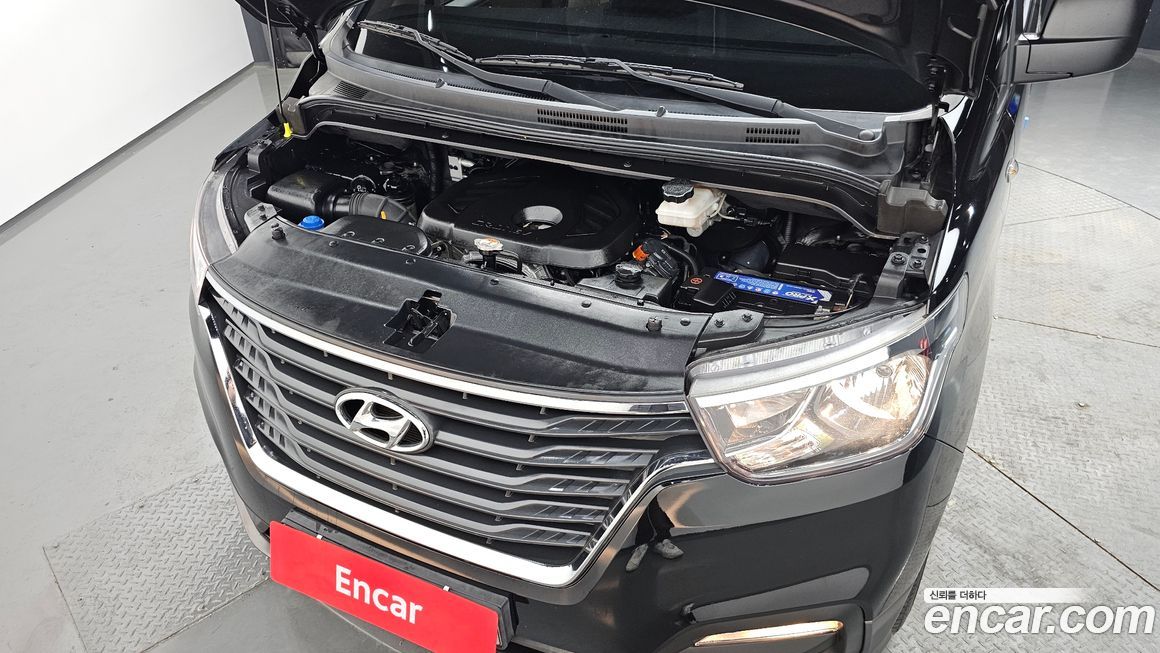 Hyundai Starex 2021