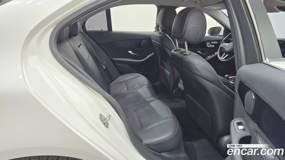 Mercedes-Benz C-Class 2019