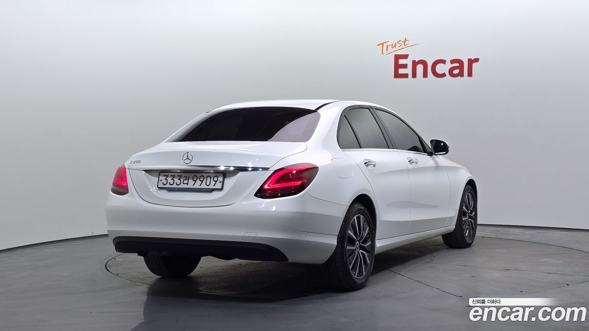 Mercedes-Benz C-Class 2019