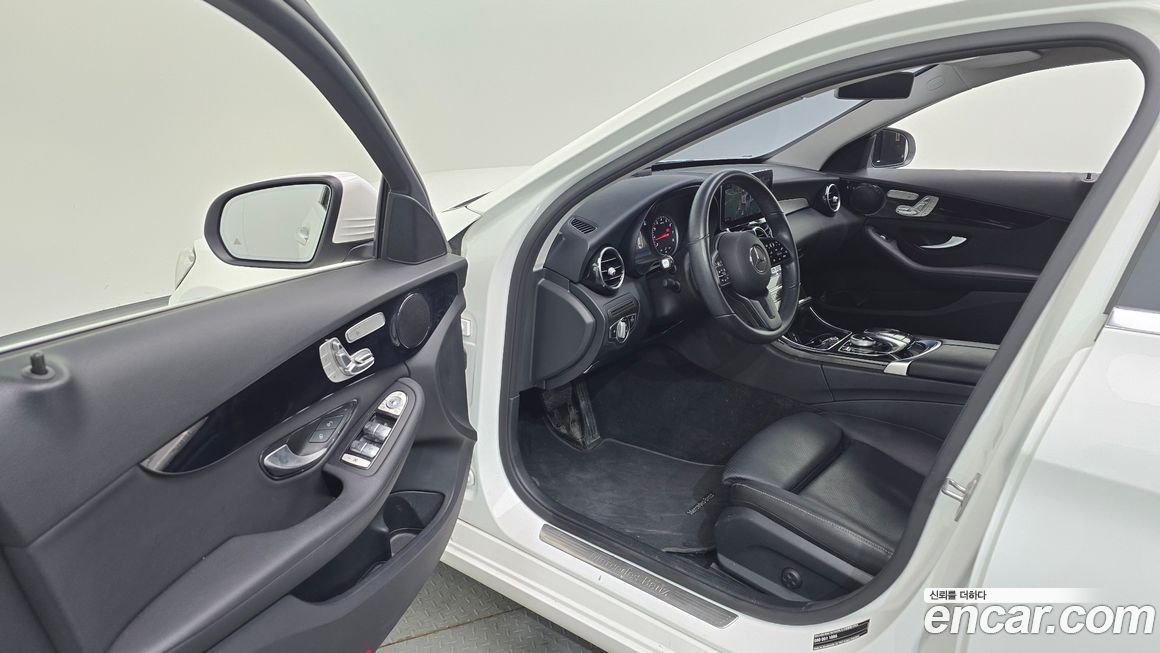 Mercedes-Benz C-Class 2019