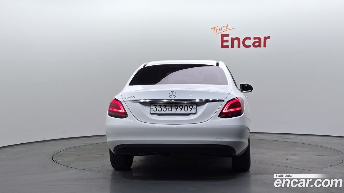 Mercedes-Benz C-Class 2019