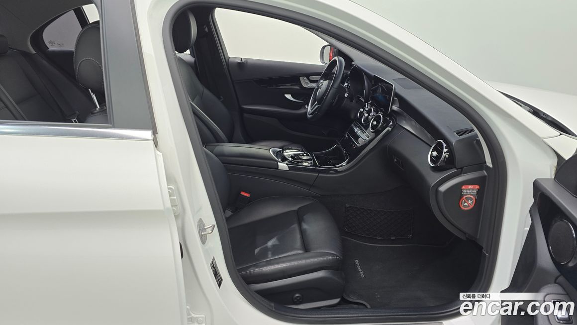 Mercedes-Benz C-Class 2019
