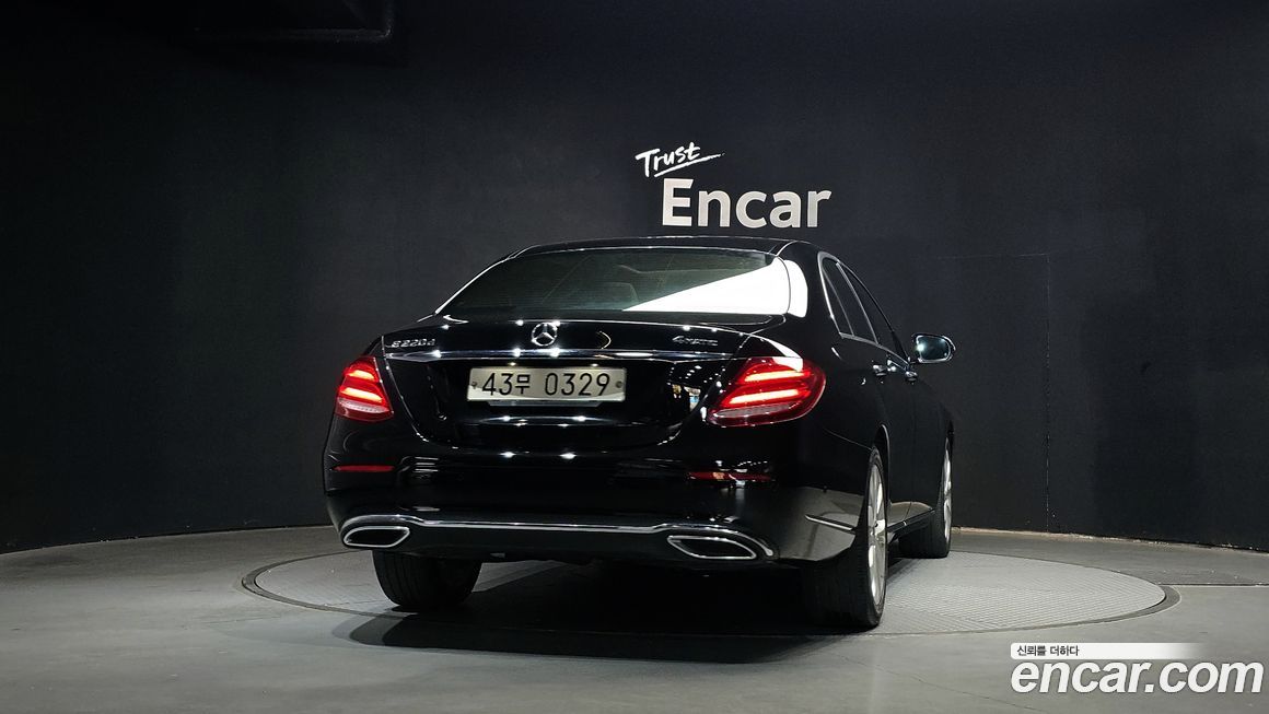 Mercedes-Benz E-Class 2017