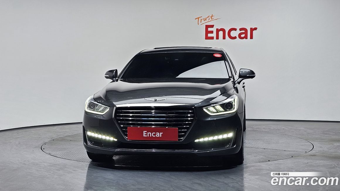 Genesis EQ900 2018