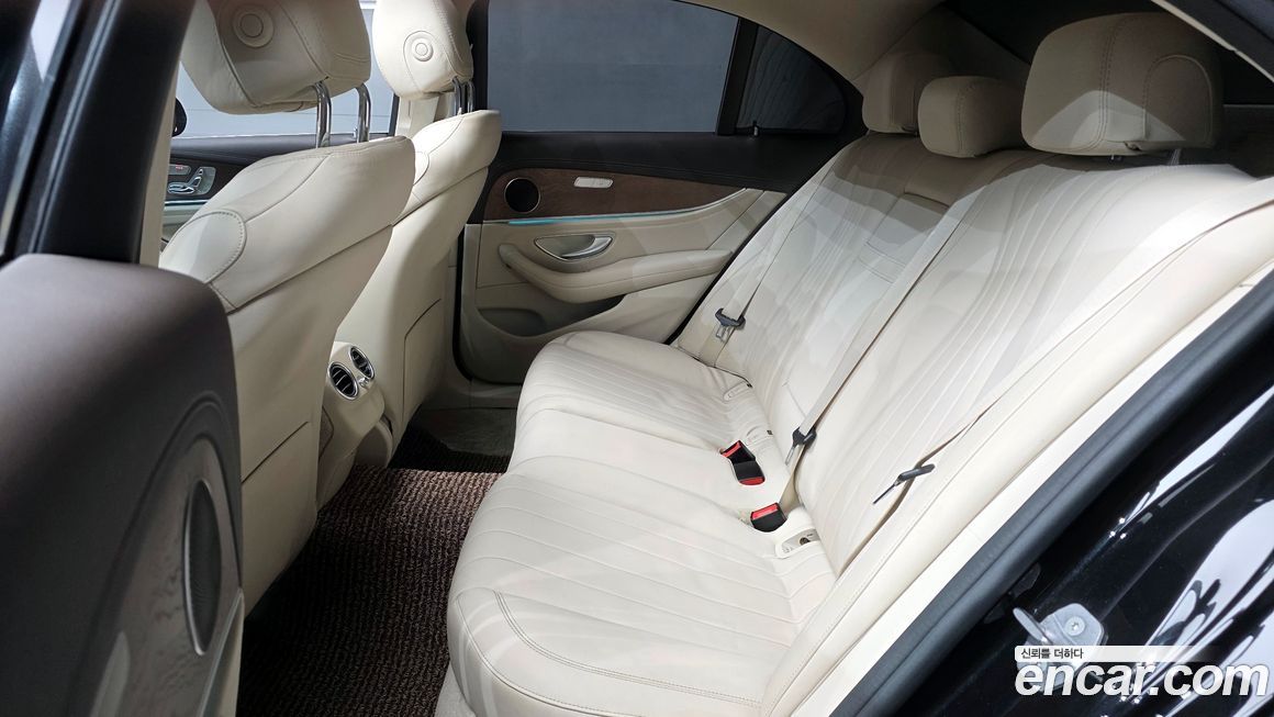 Mercedes-Benz E-Class 2017