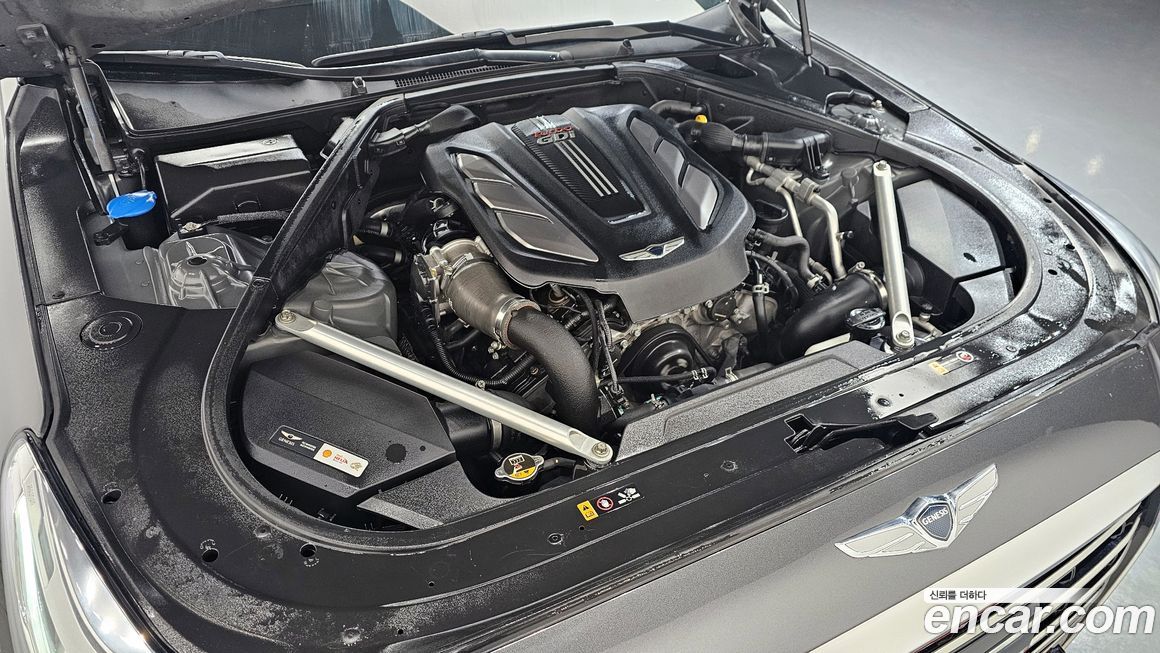Genesis EQ900 2018