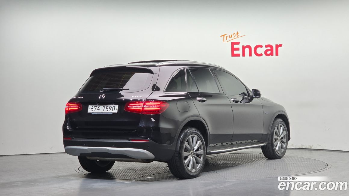 Mercedes-Benz GLC-Class 2019