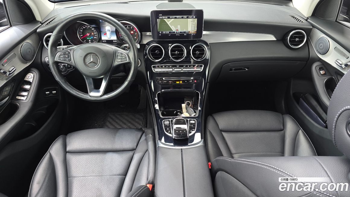 Mercedes-Benz GLC-Class 2019