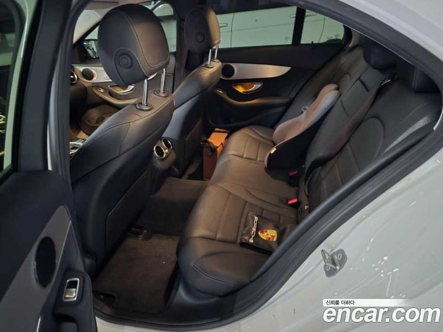 Mercedes-Benz C-Class 2020