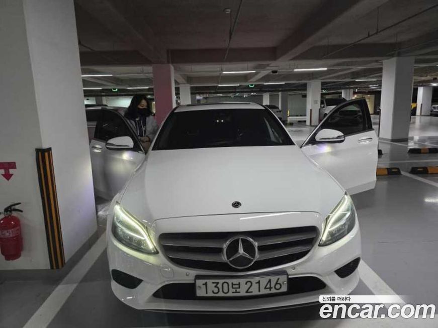 Mercedes-Benz C-Class 2020