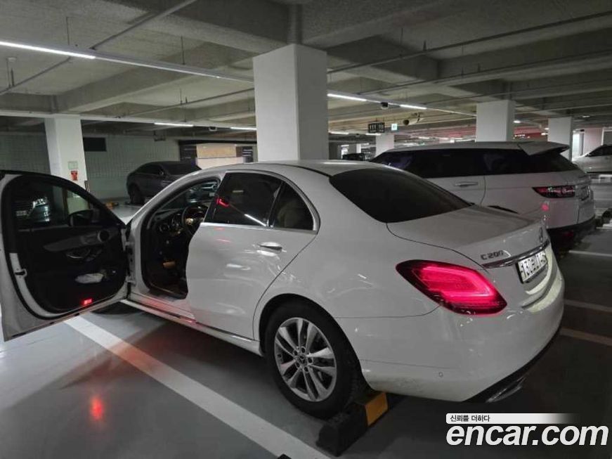 Mercedes-Benz C-Class 2020